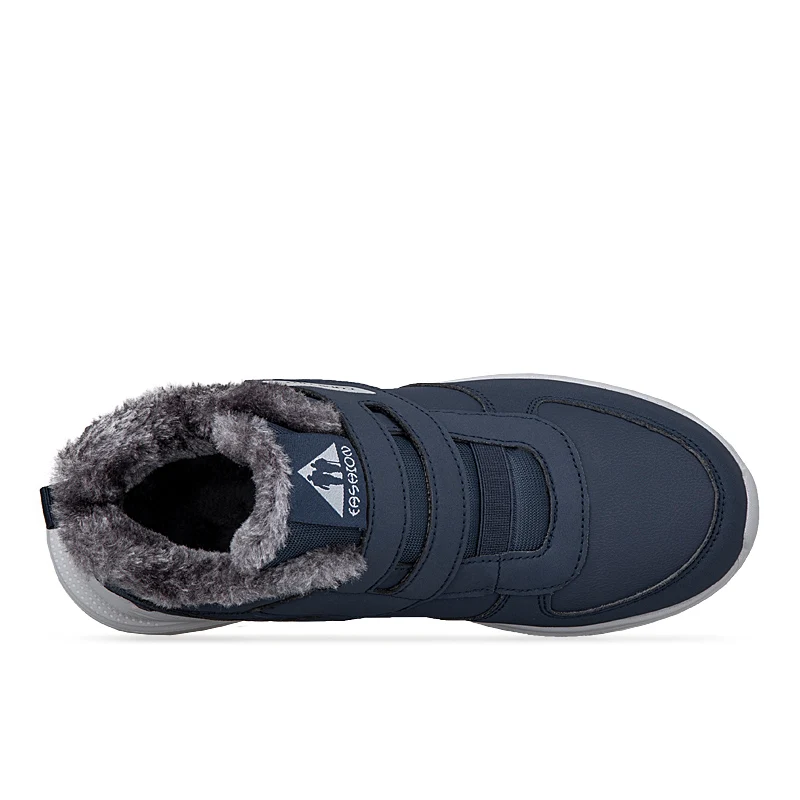 รองเท้าผ้าพลัฌสำหรับฤดูหนาว รอ - Sneakers Care บทวิจารณ์และราคา